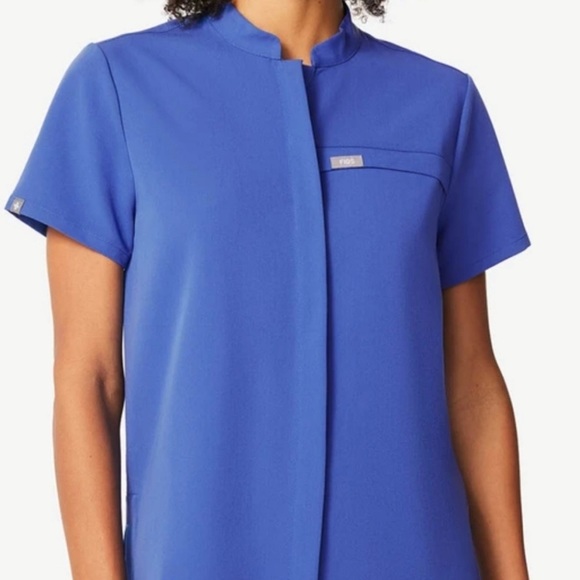 Figs Blue Celemu Button up Top Sz medium Preowned great condition medical nurse - Picture 7 of 7